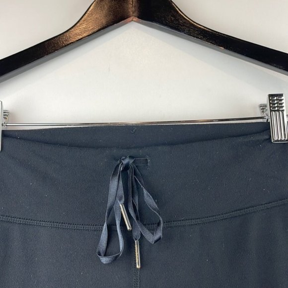 LULULEMON Crop Pants Black Drawstring Elastic Waist Athletic Size 4 - Picture 6 of 12